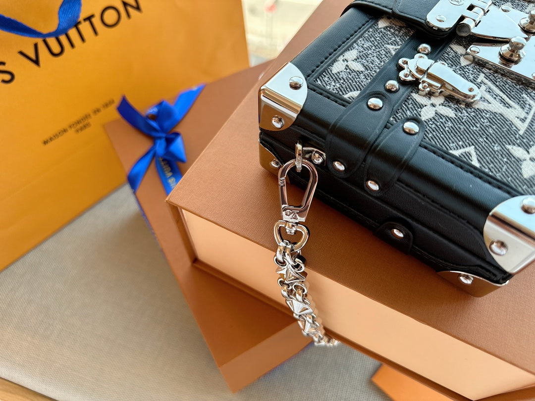 EN - Luxury LUV 726 Travel Bag