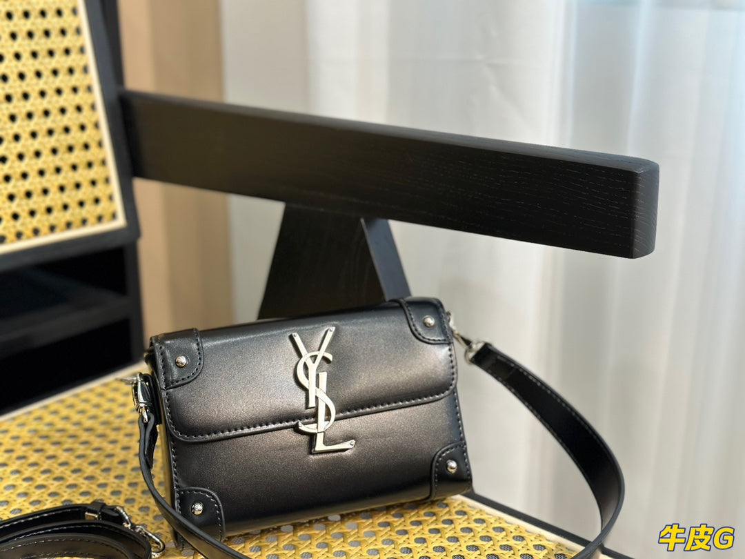 EN - Luxury SLY 296 Travel Bag