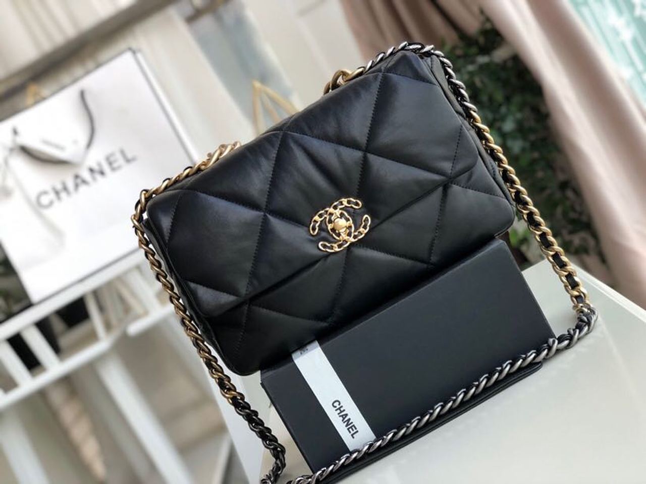 Chanel Chl 19 Black 118In30Cm Travel Bag