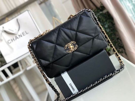 Chanel Chl 19 Black 118In30Cm Travel Bag