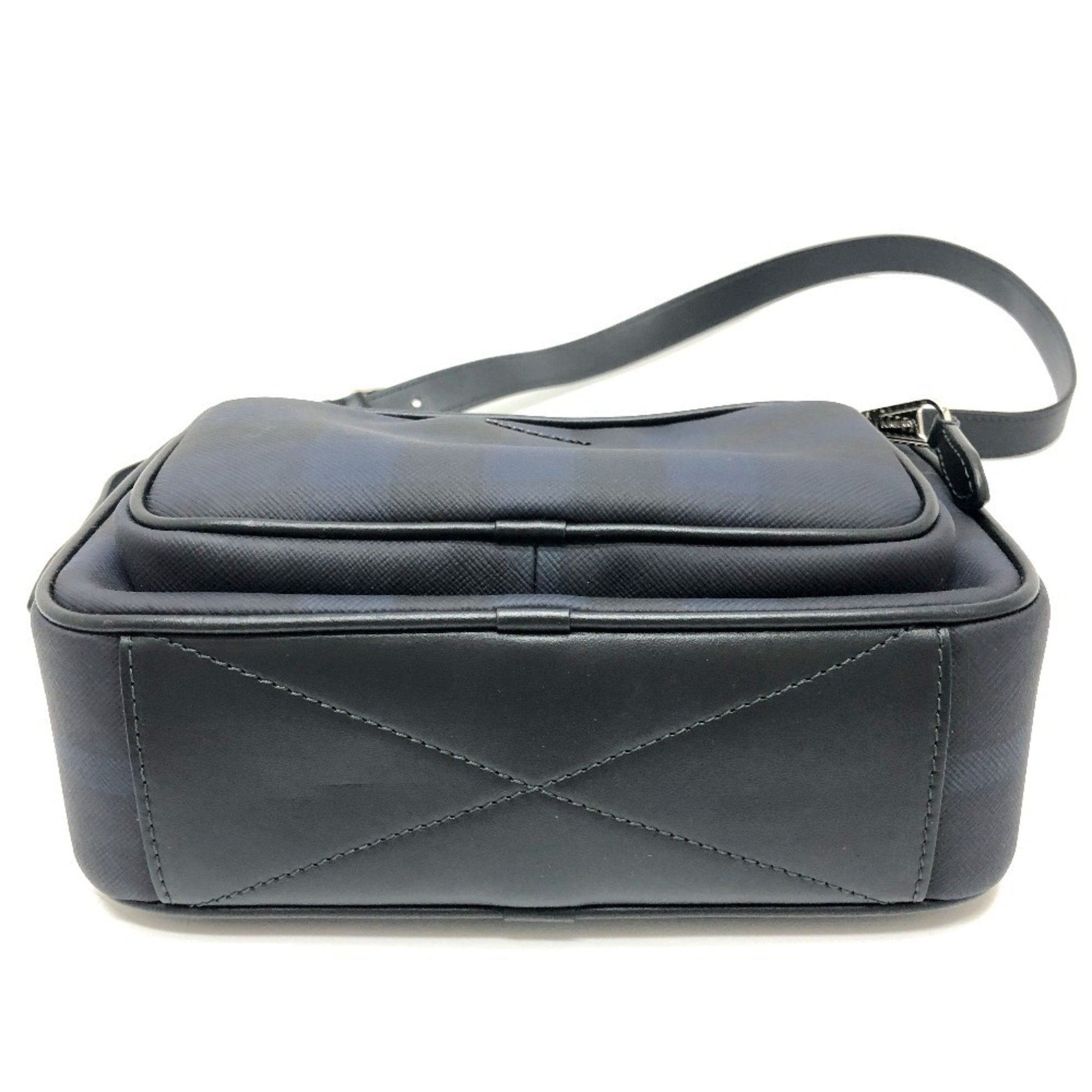Burberry Luxury Paddy Shoulder Bag