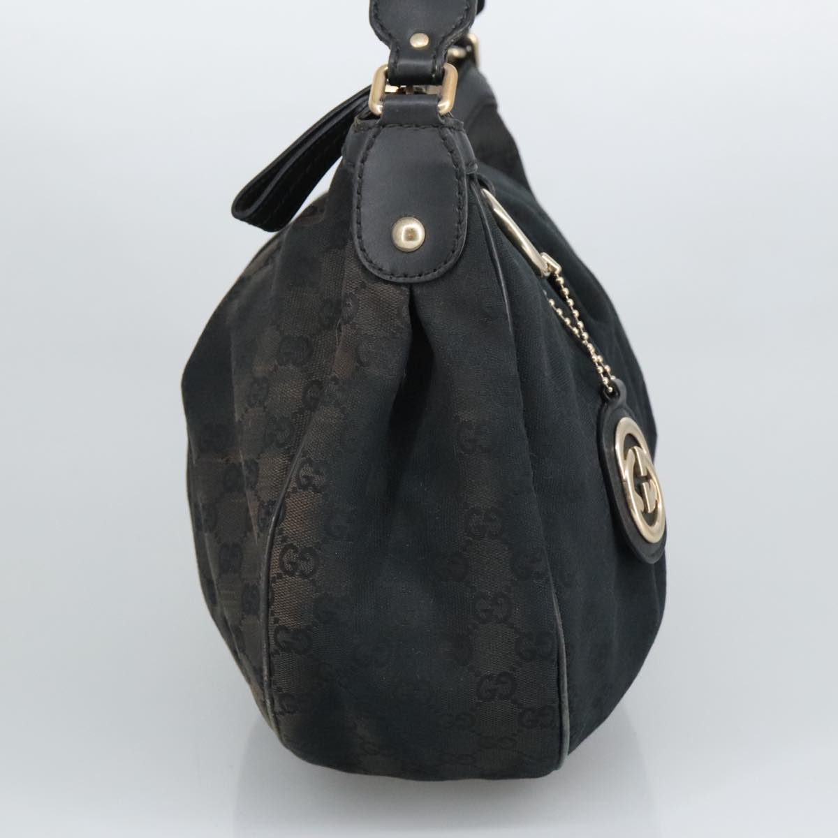 Gucci Sukey Shoulder Bag Sukey 138