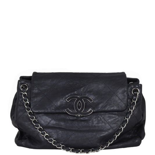 Chanel Hamptons CC Bag Flap Handbag