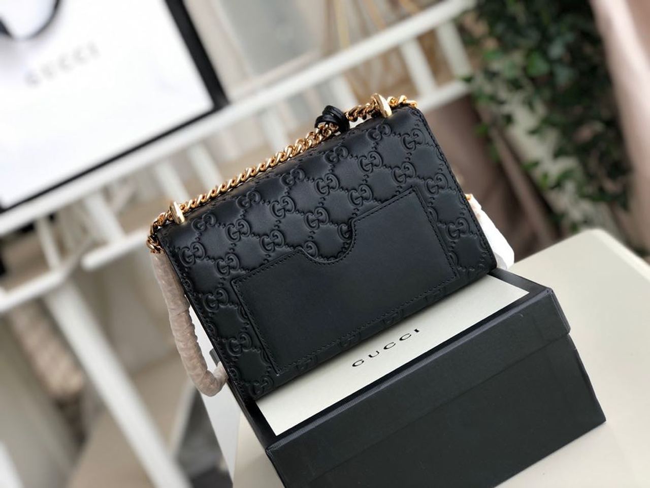 gg Padlock gg Signature gg Black Small Shoulder Bag