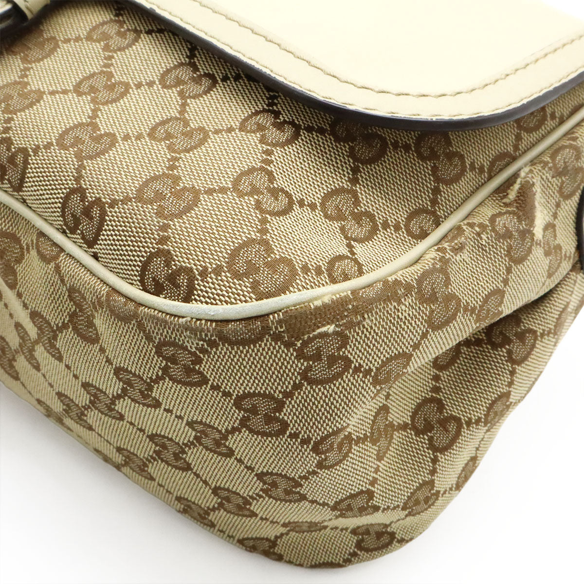Gucci Sukey Shoulder Bag Canvas