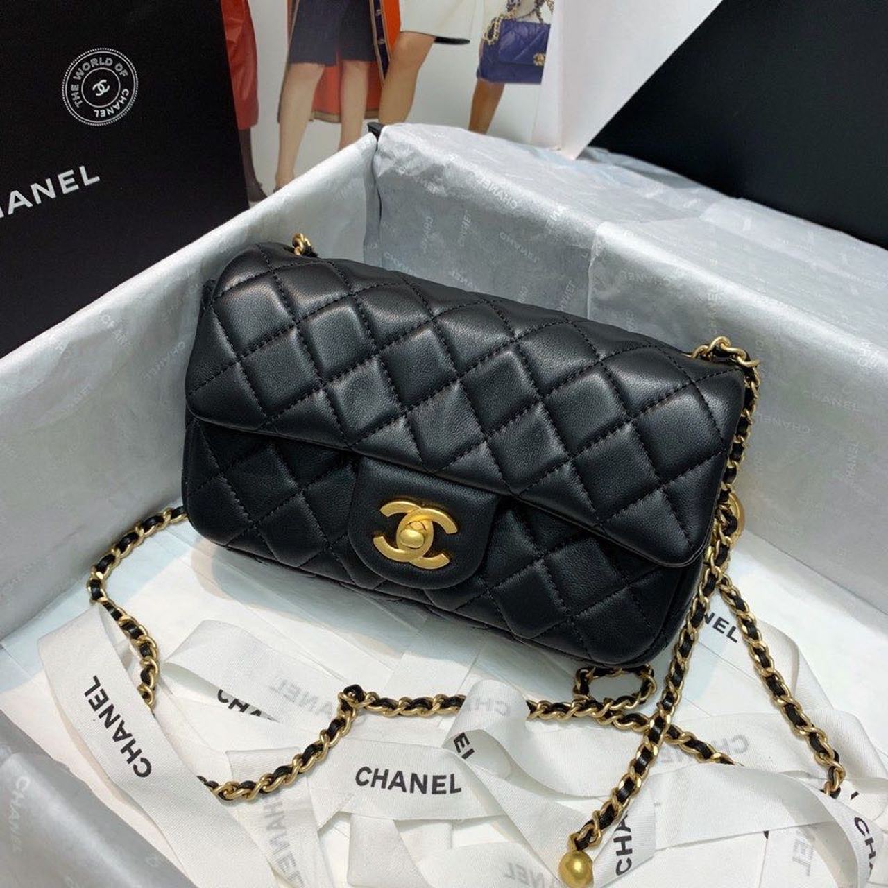 CHLFlap CHLBall On Strap , Black Crossbody Bag