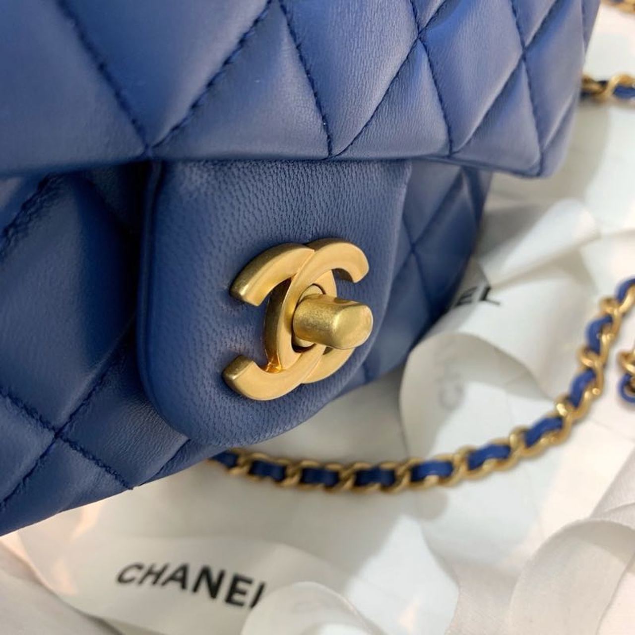 CHLMini CHLBall On Strap , Blue Flap Crossbody Bag
