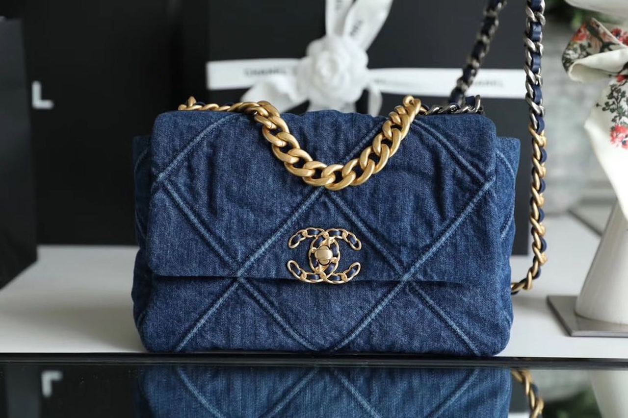 CHL 19 , ’s , Denim Blue Flap Crossbody Bag