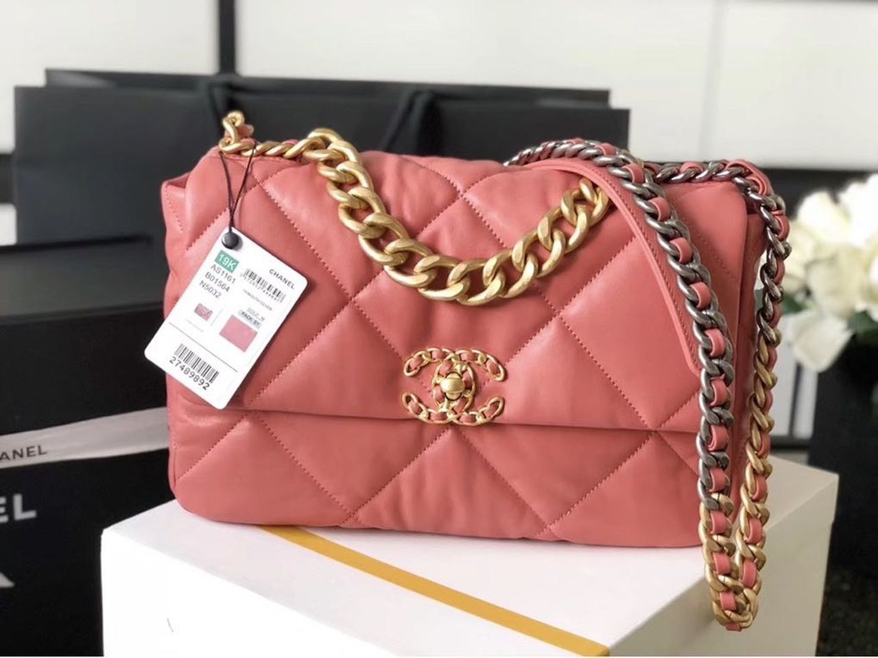 CHL 19 26cm PiNike Handbag