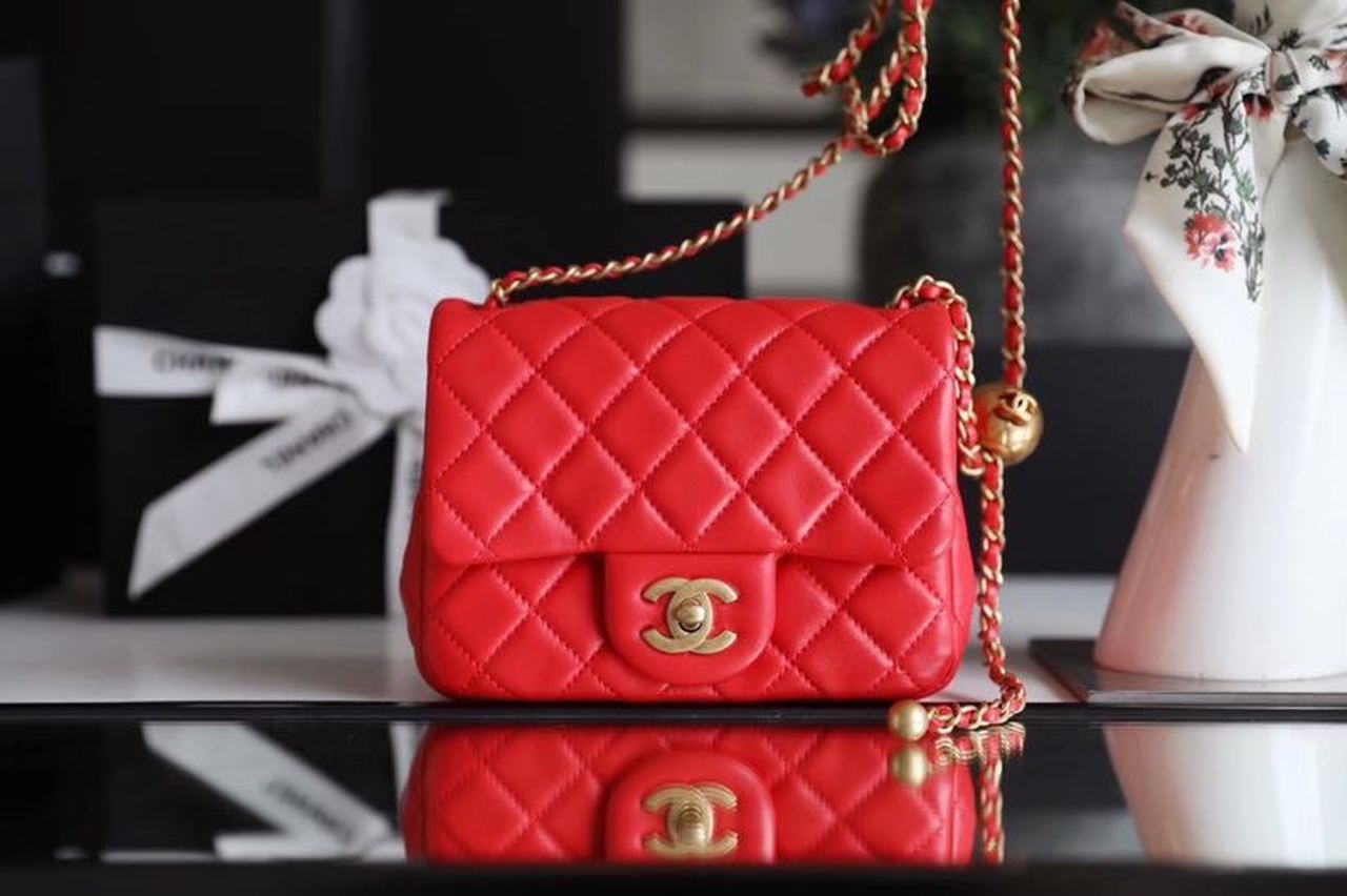 Chlmini Top Qualityap Bag With Chlball On Red Crossbody Bag