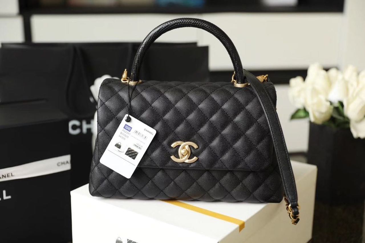 CHLHandbag 11in 28cm Black Top Handle