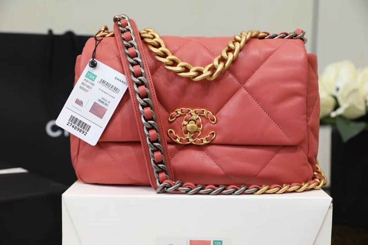 CHL 19 26cm Rose PiNike Handbag