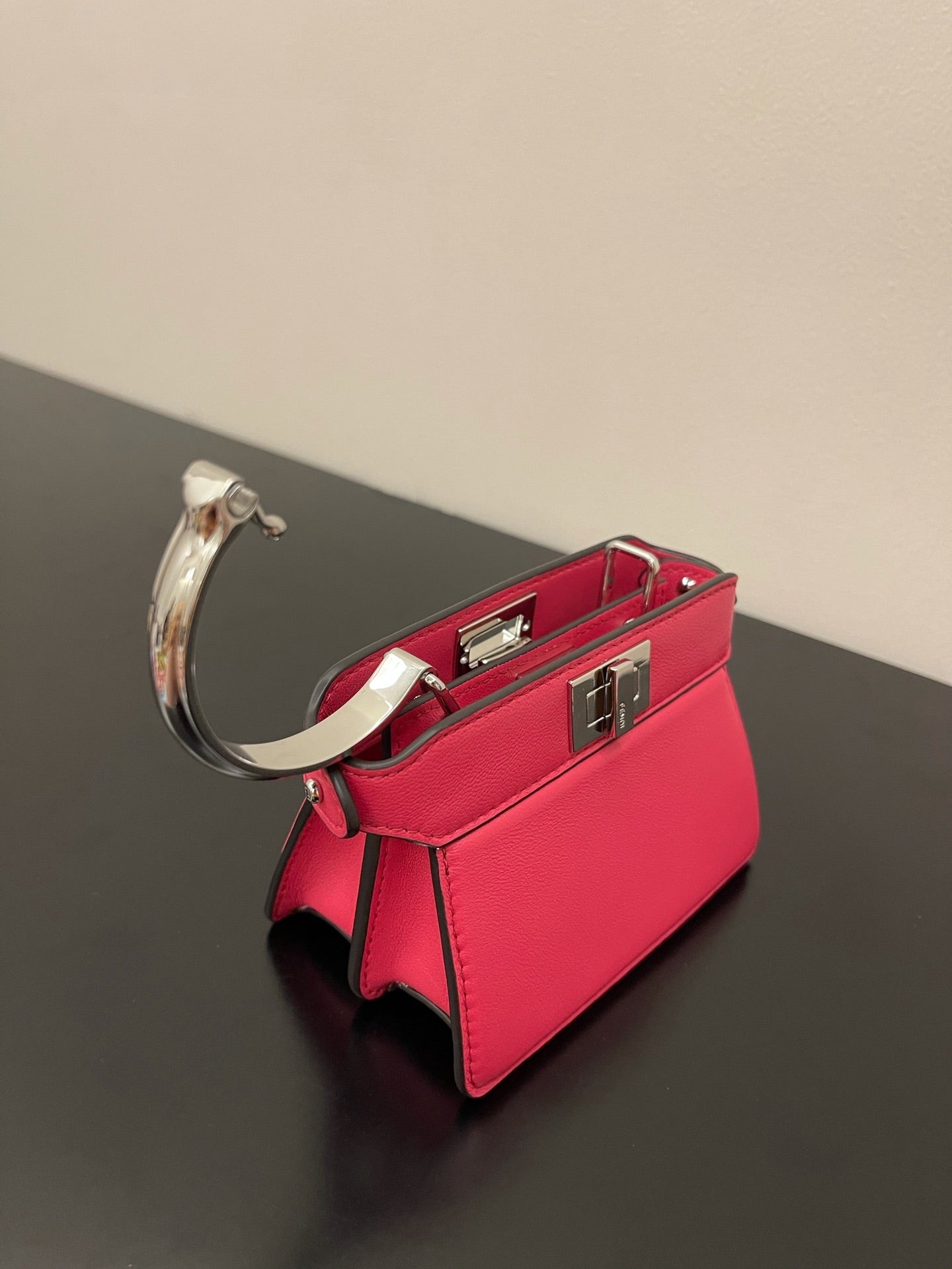 Top QualityTop Quality Peekaboo ISeeU Pink Handbag Bag 11Cm45In