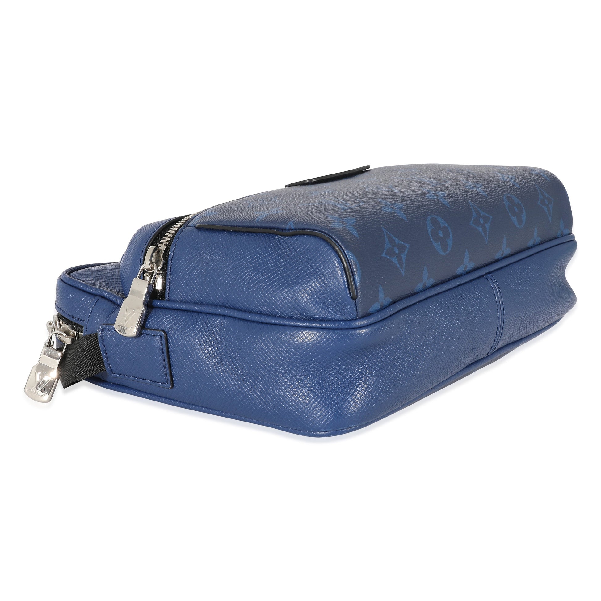 Louis Vuitton Cobalt Taiga Outdoor Messenger Monogram Crossbody Bag
