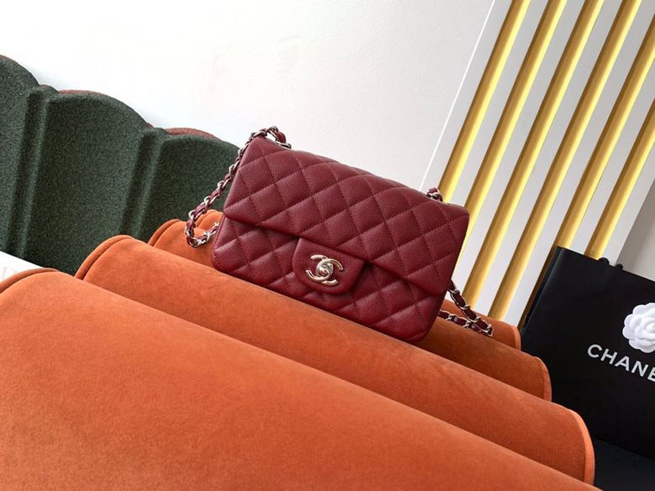 CHL Classic Hardware Burgundy 7.8in Silver Handbag
