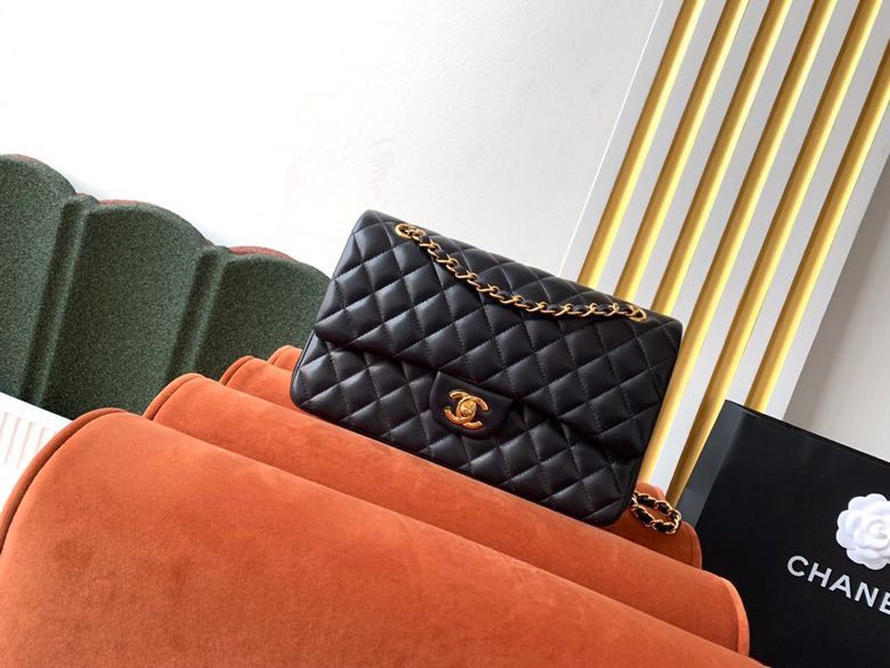 CHL Classic Flap 25cm Hardware Leather Lambskin Black Gold Jewelry