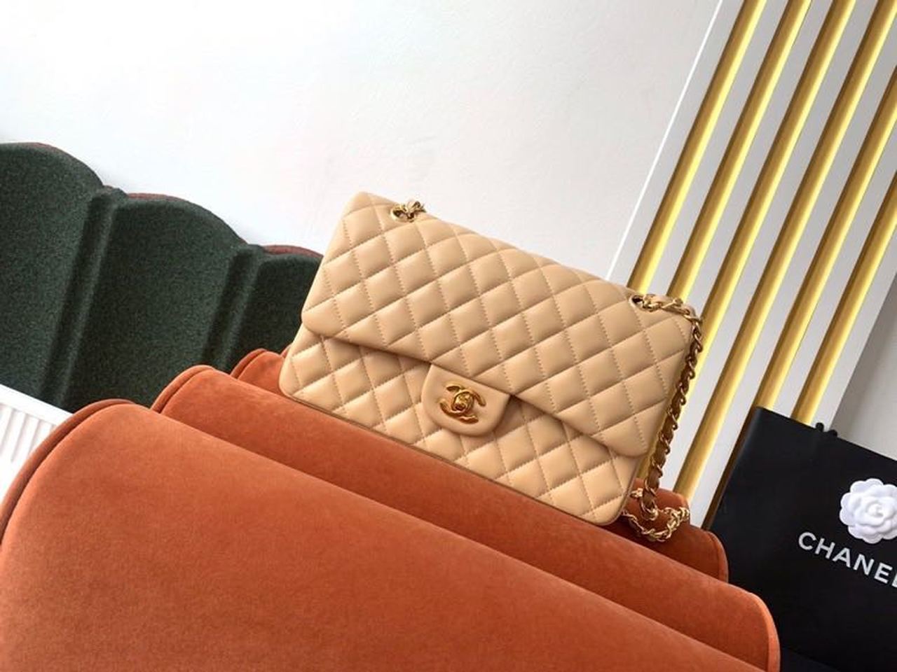 CHL Classic 9.9in 25.5cm A01112 Beige Handbag