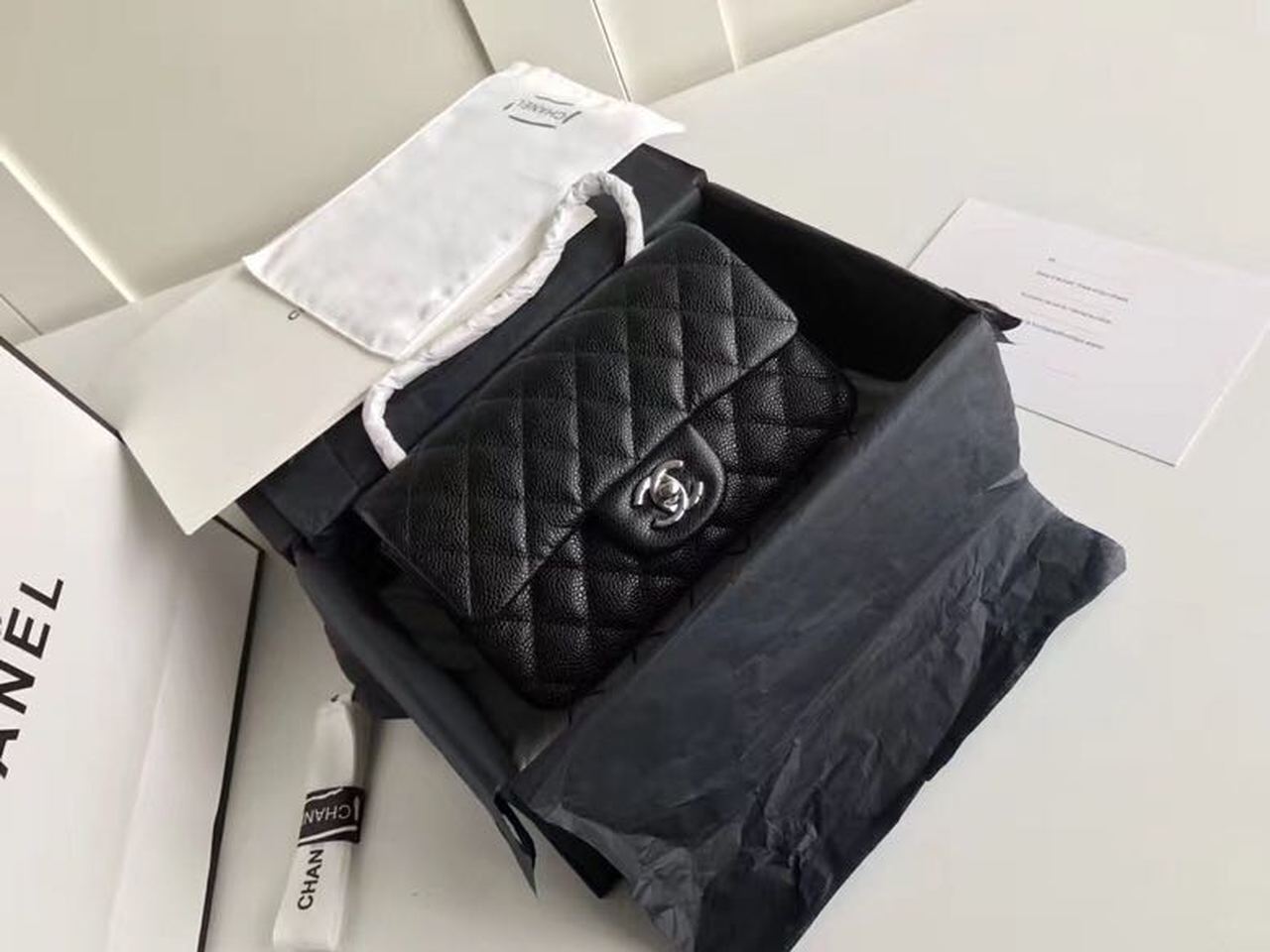 CHLSmall Classic Hardware , ’s Black Silver Crossbody Bag
