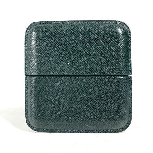 Louis Vuitton Cigarette M30734 Taiga Etui Leather Green Handbag