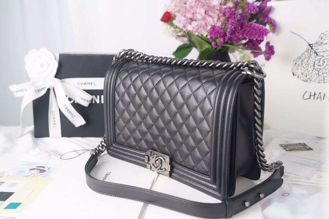 CHL LeBoy 28cm Antique Hardware Leather Lambskin Black Silver Jewelry