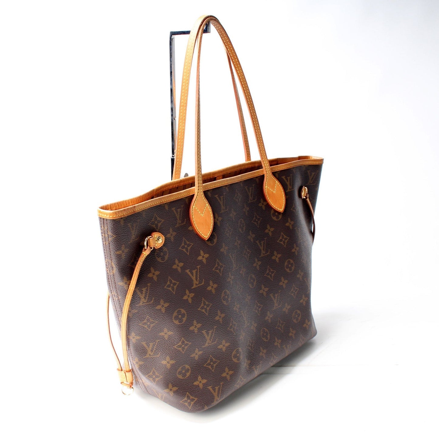 Louis Vuitton Neverfull MM Monogram Tote Bag Monogram 44