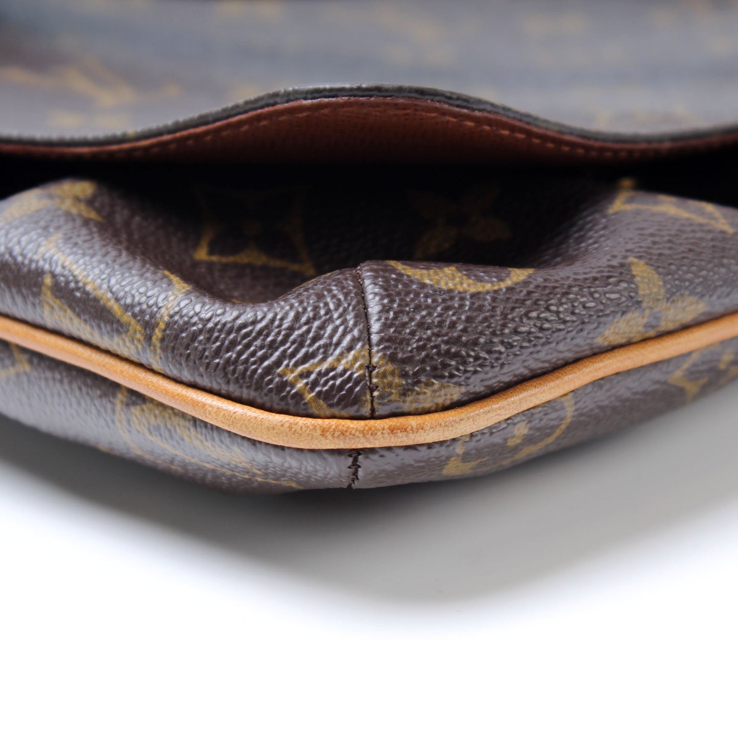 Louis Vuitton M tte Salsa Long Monogram Handbag Monogram 28