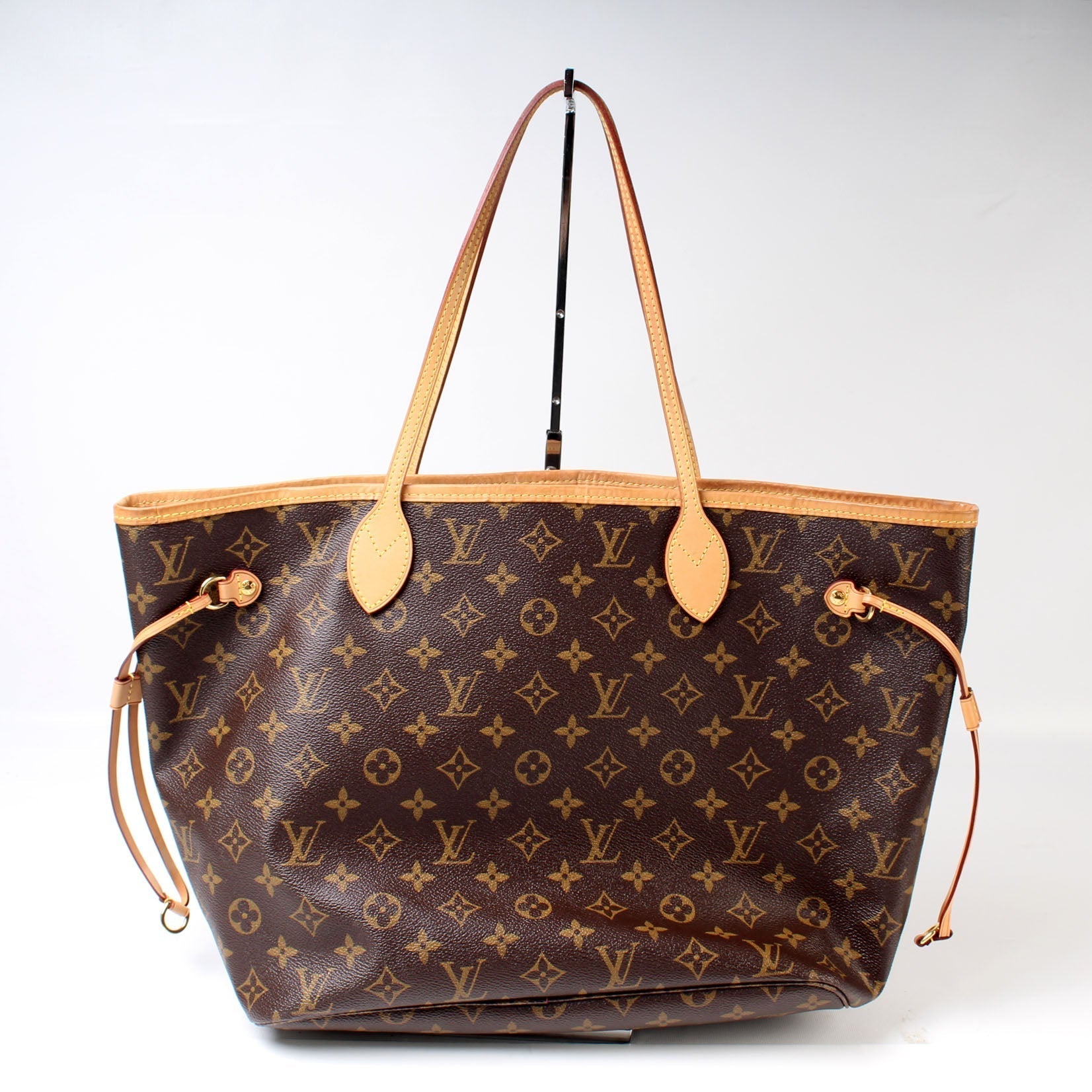 Louis Vuitton Neverfull MM Monogram Tote Bag Monogram 96