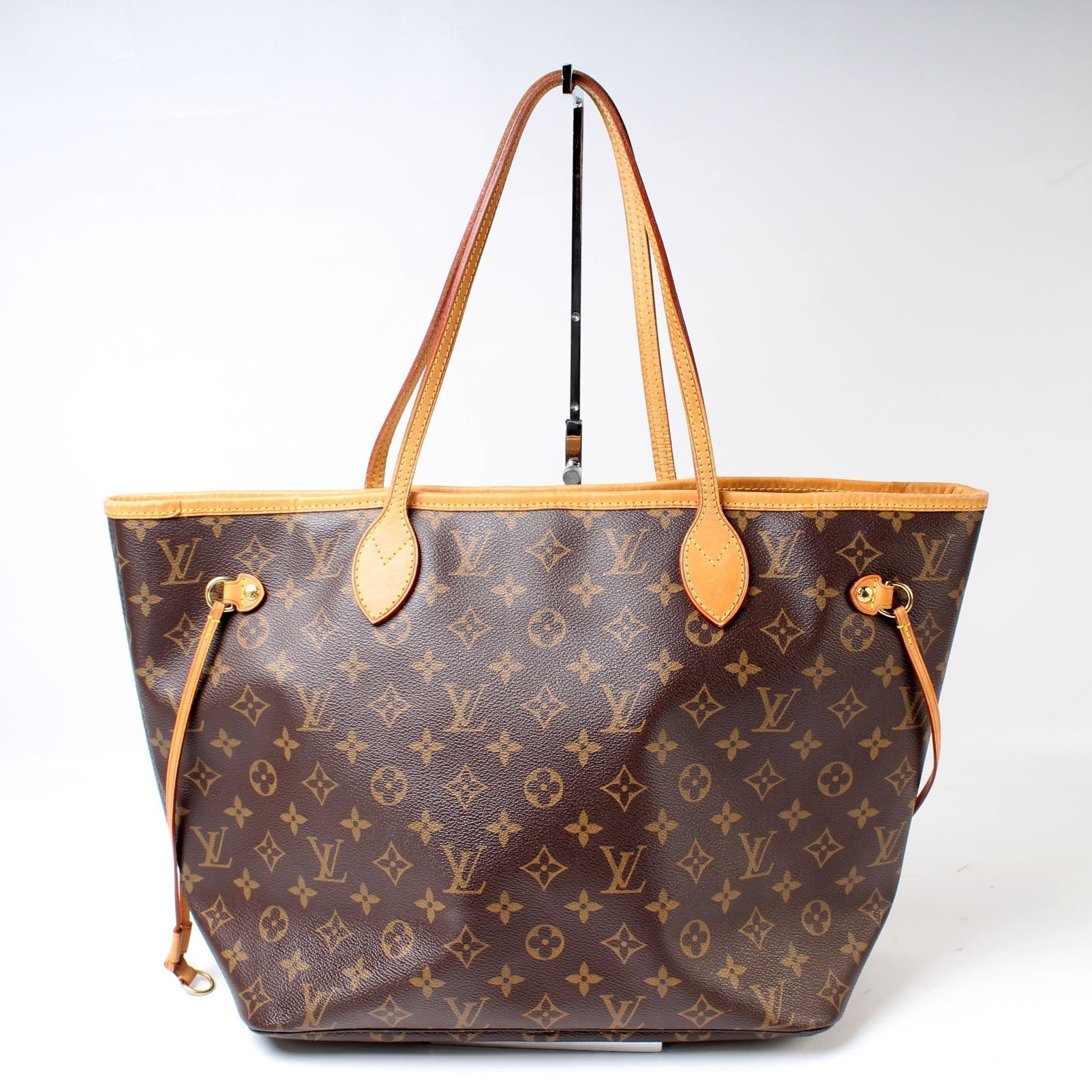 Louis Vuitton Neverfull MM Monogram Tote Bag Monogram 97