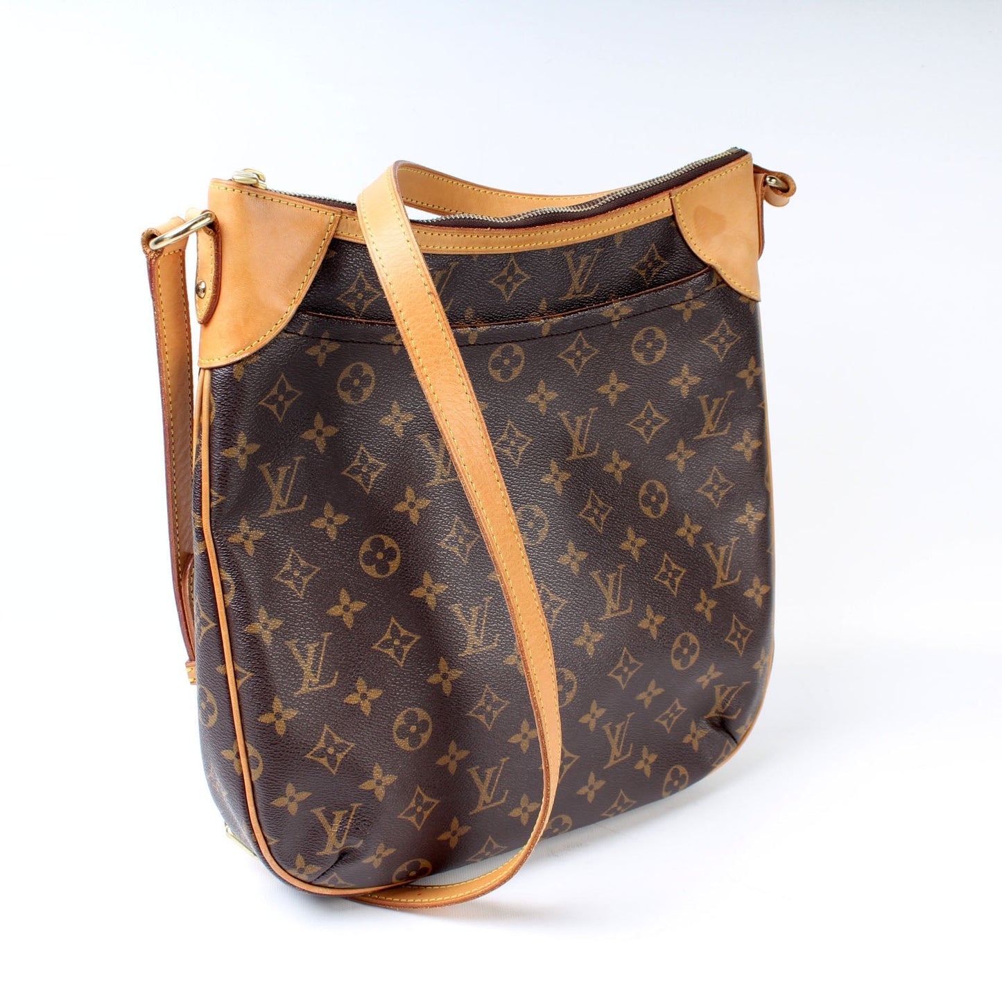 Louis Vuitton Odeon MM Monogram Handbag Monogram 21