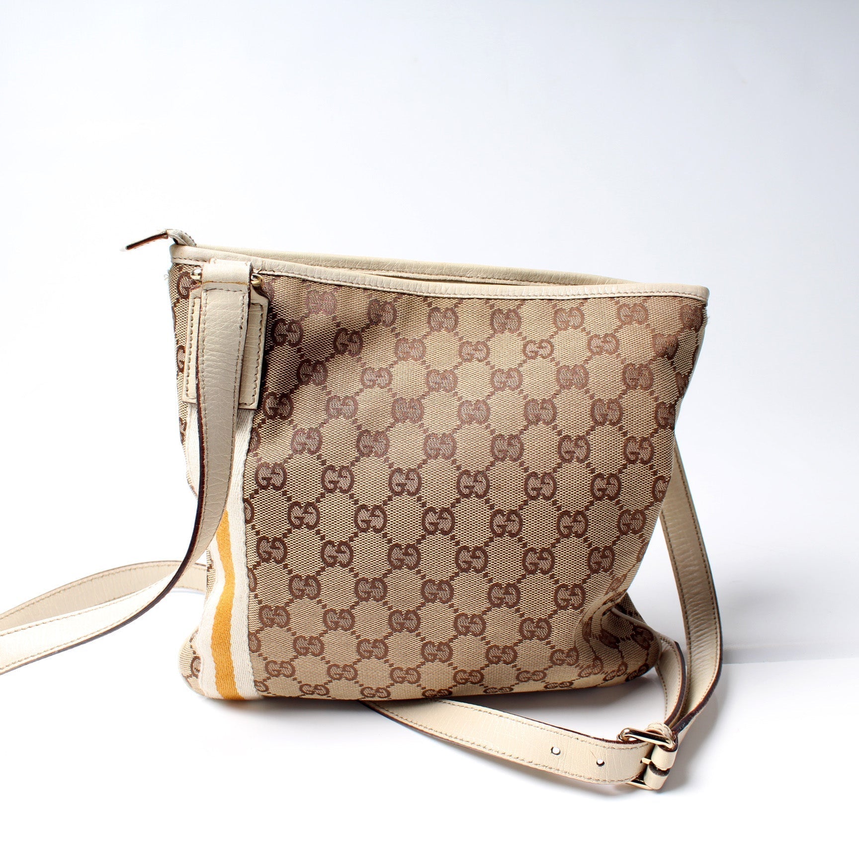 Gucci GG Sherry Messenger Canvas Travel Bag