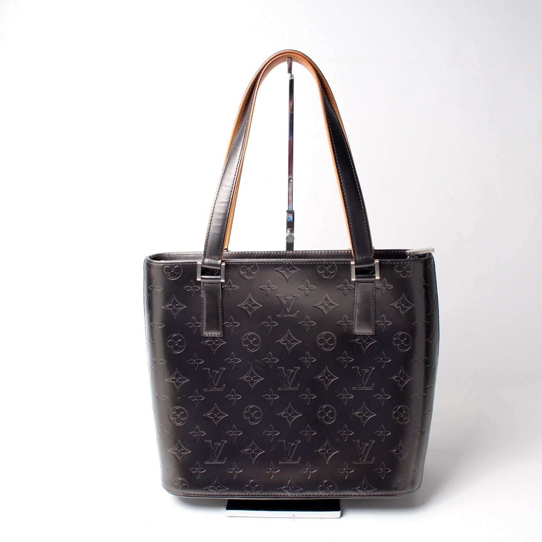 Louis Vuitton Stockton Matte Monogram Leather Handbag Leather 9