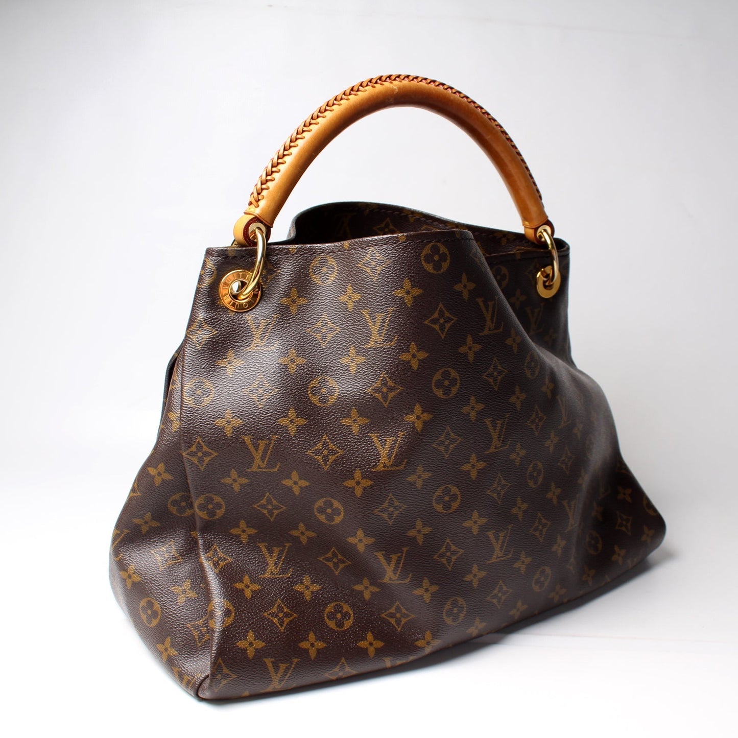 Louis Vuitton Artsy MM Monogram Handbag Monogram 47