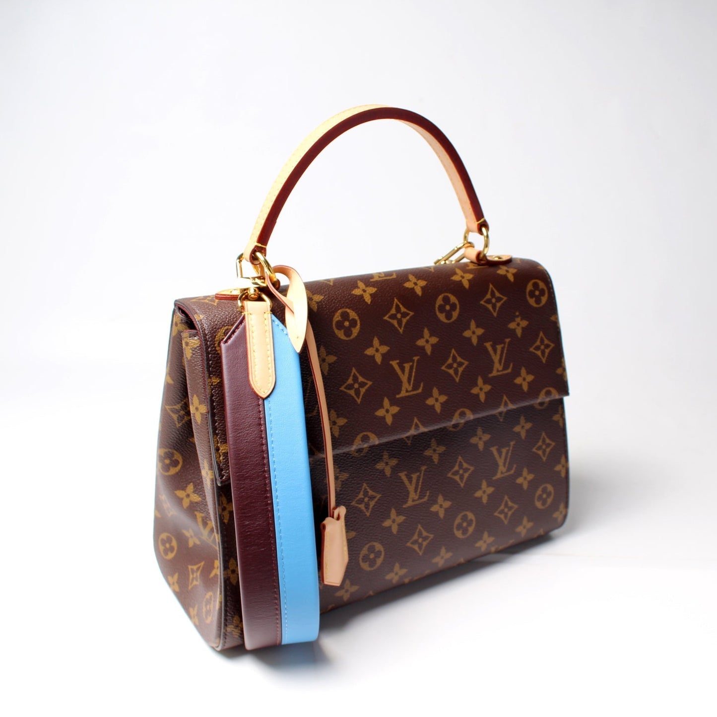 Louis Vuitton Cluny MM Monogram Handbag Monogram 5