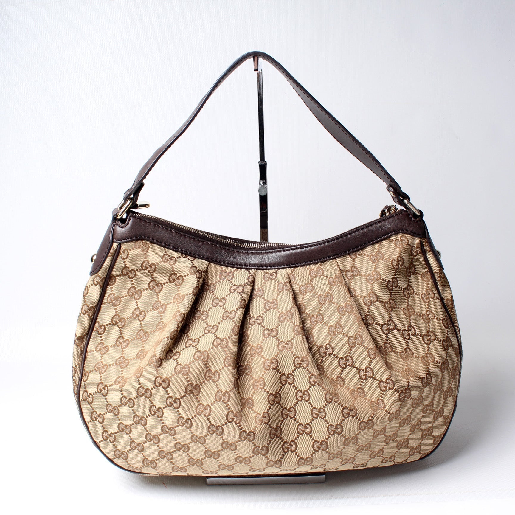 Gucci Sukey GG Canvas Medium Shoulder Bag