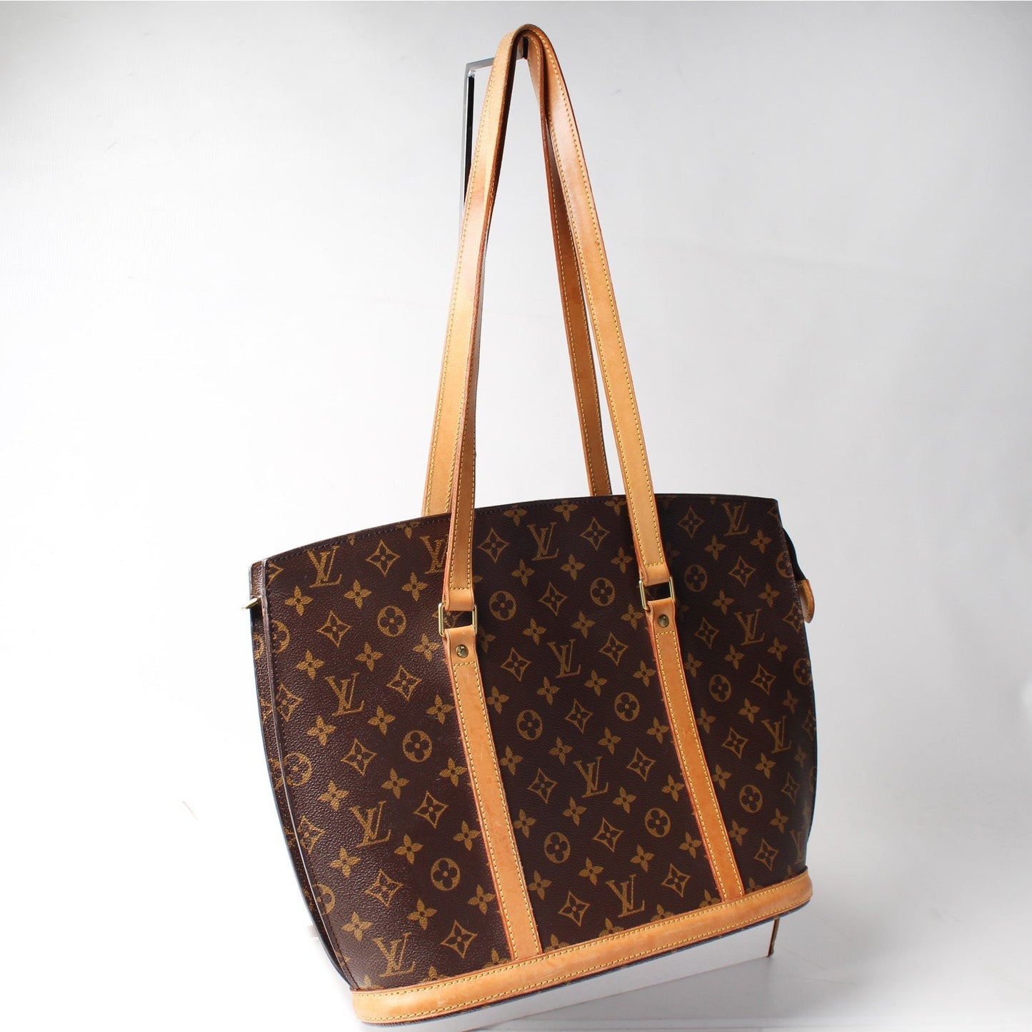 Louis Vuitton Babylone Monogram Handbag Monogram 18