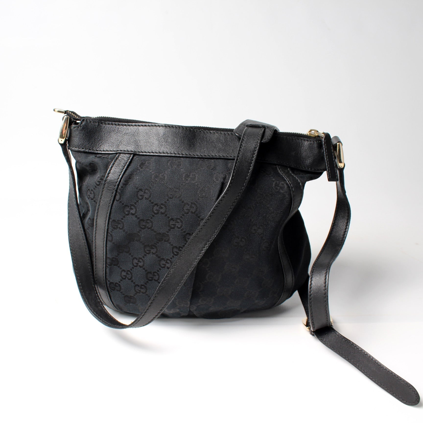 Gucci D Ring Jewelry Crossbody 2