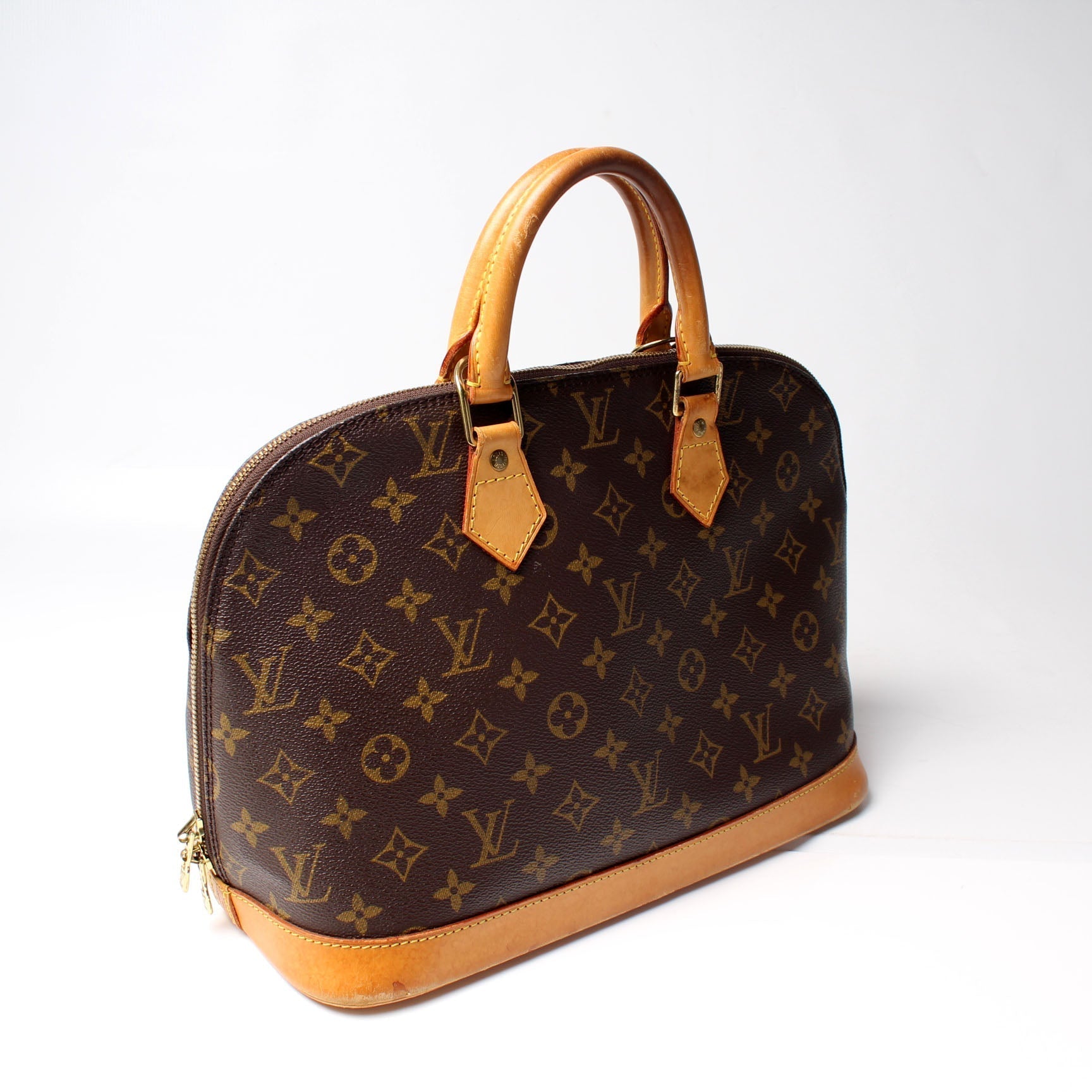 Louis Vuitton Alma PM Older Monogram Handbag Older 3