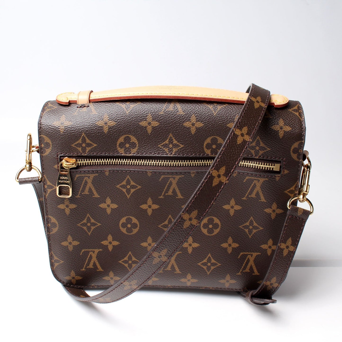 Louis Vuitton Pochette Metis Monogram Clutch Bag Monogram 2