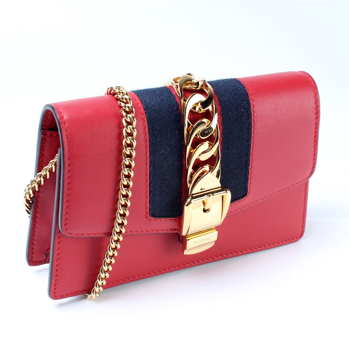 Gucci Sylvie Super Mini Chain Travel Bag Super Mini