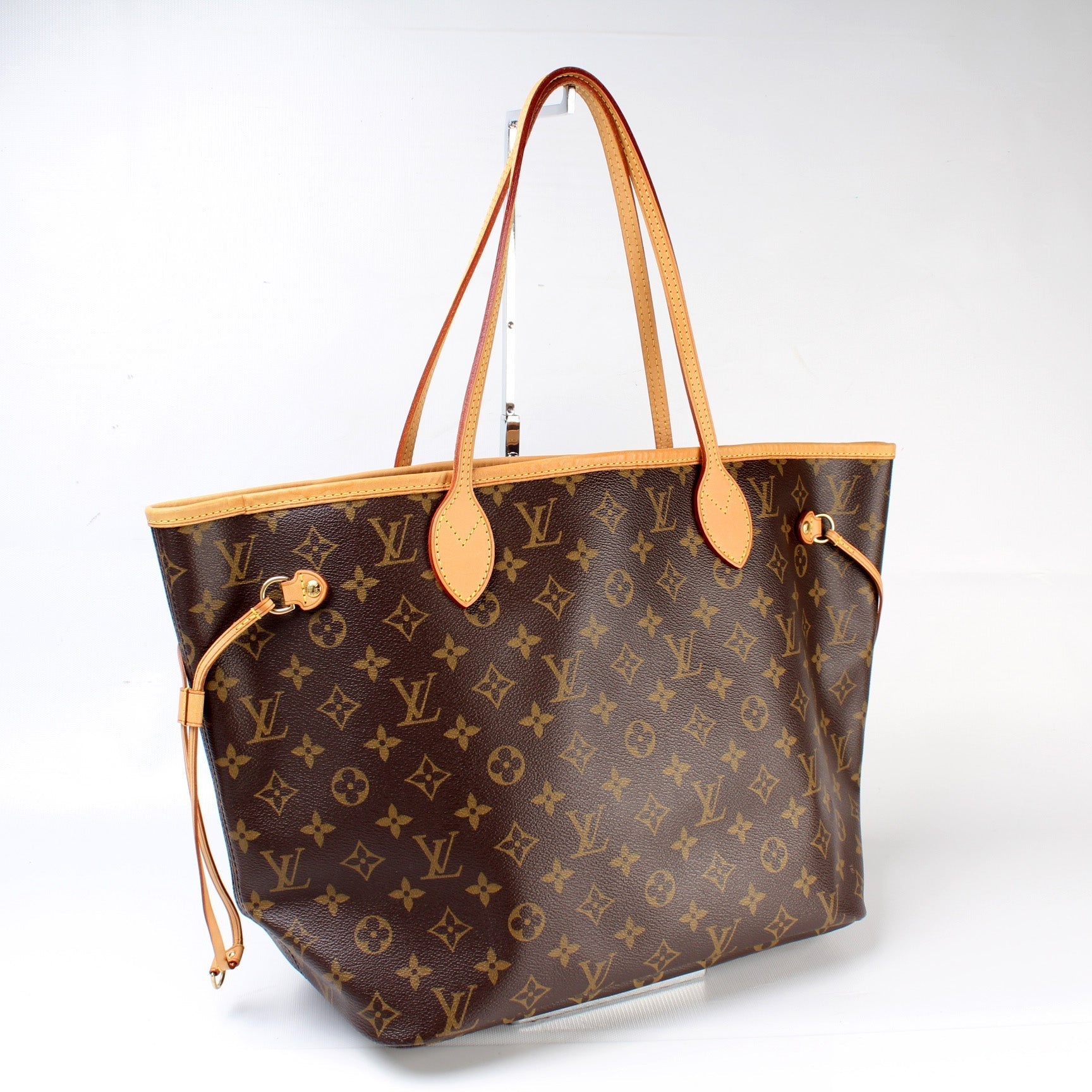Louis Vuitton Neverfull MM Monogram Tote Bag Monogram 187