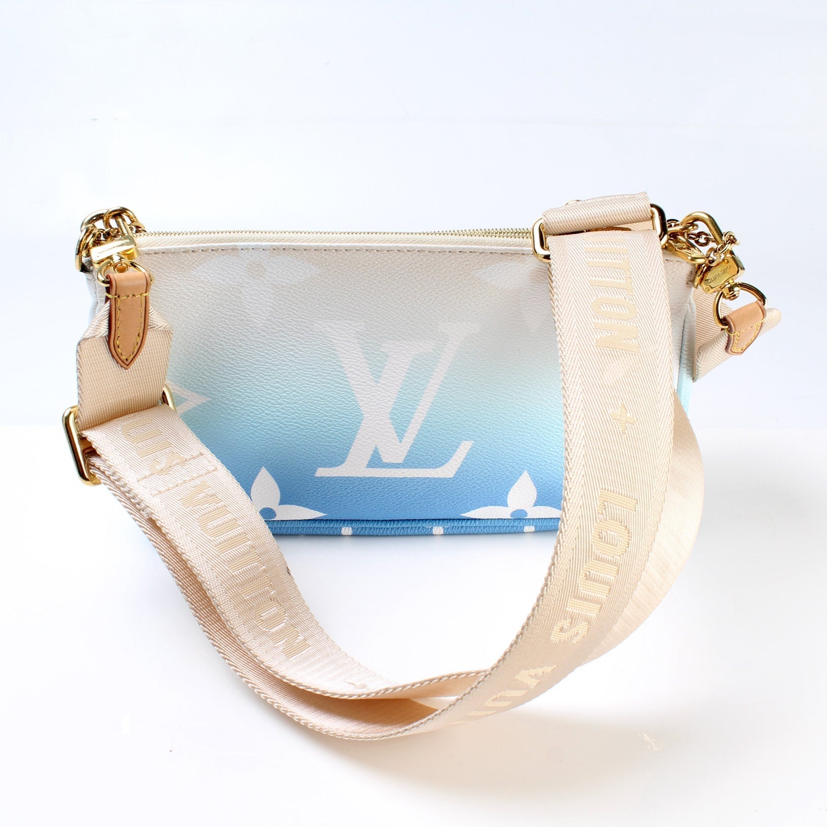 Louis Vuitton Multipochette By Pool Clutch Bag