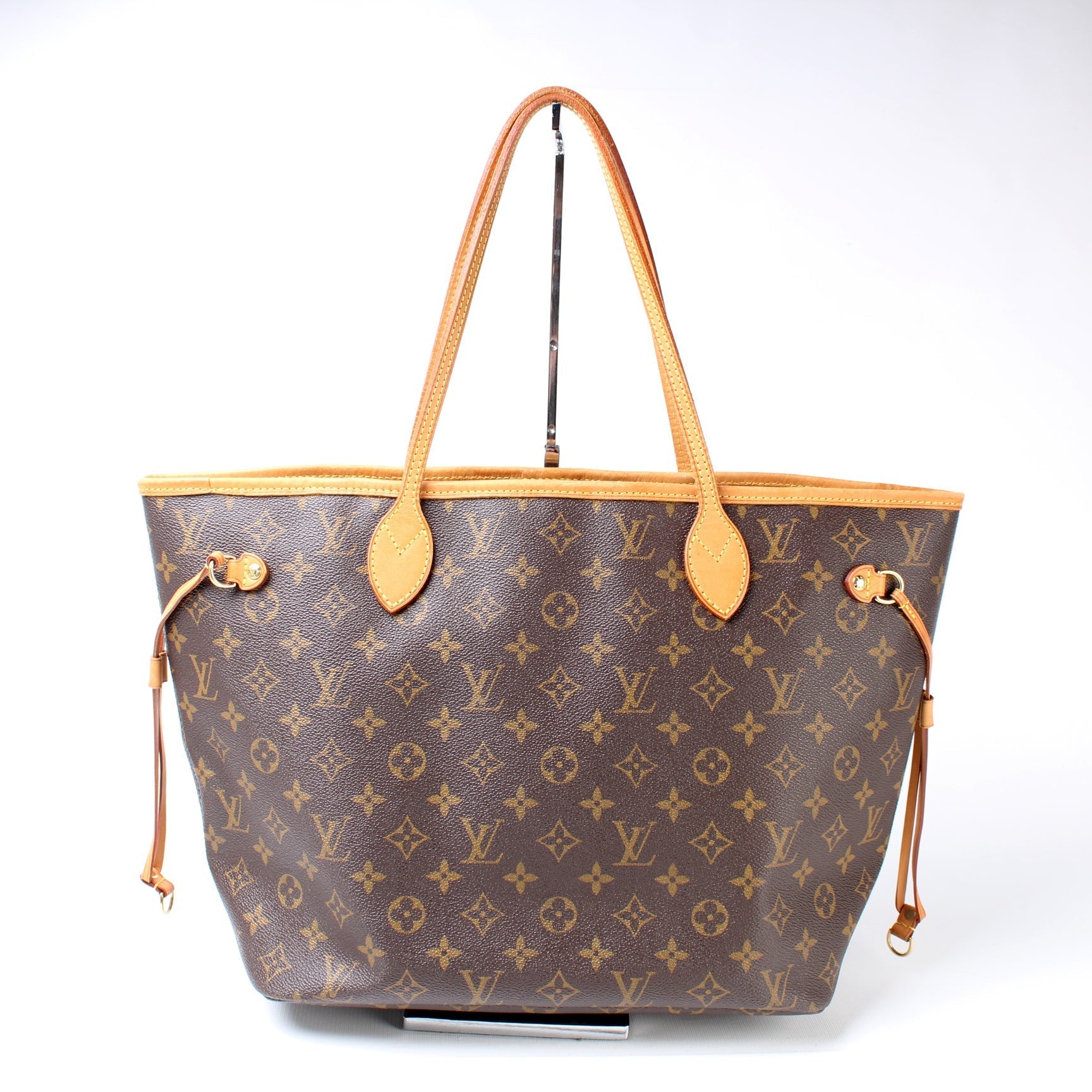 Louis Vuitton Neverfull MM Monogram Tote Bag Monogram 245