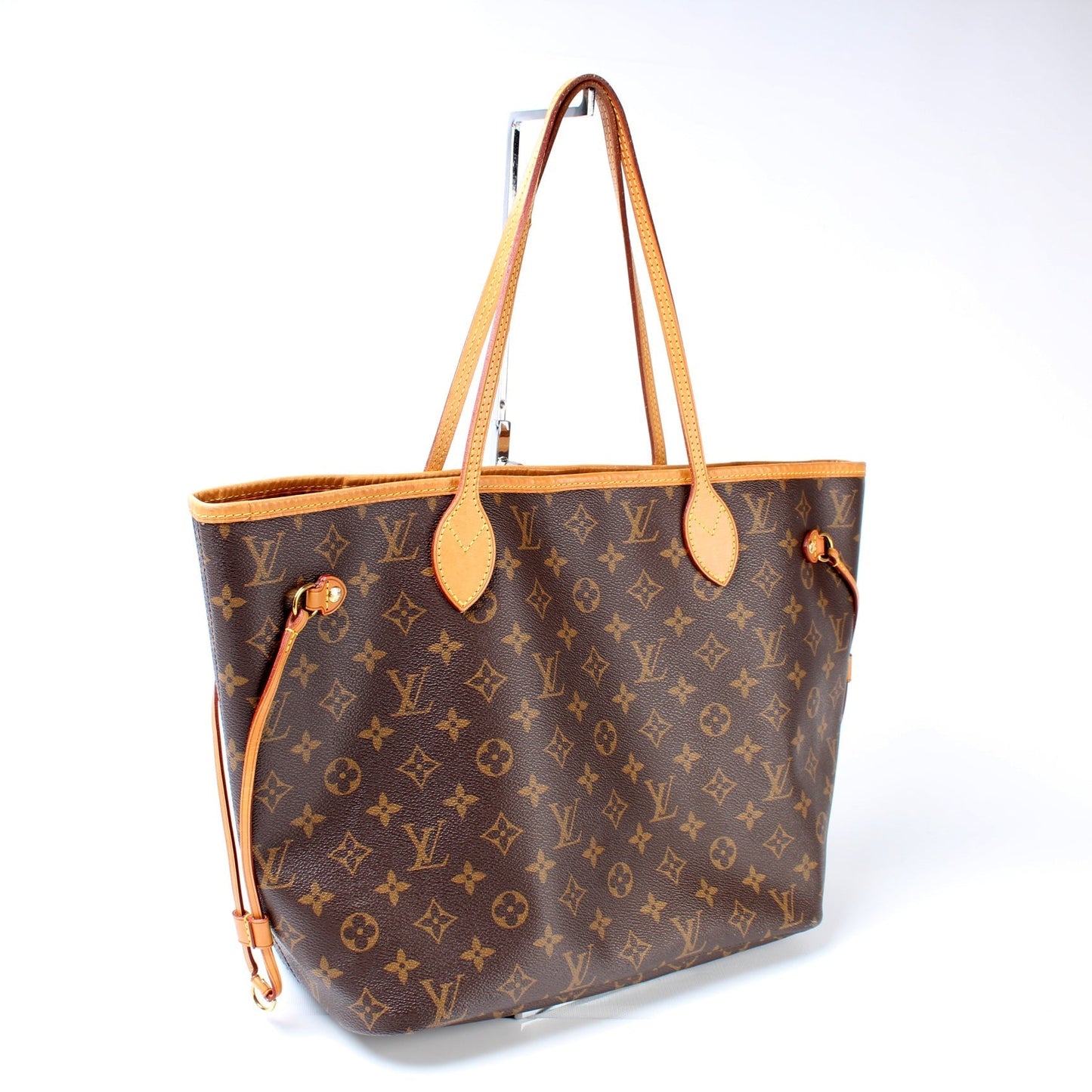Louis Vuitton Neverfull MM Monogram Tote Bag Monogram 33