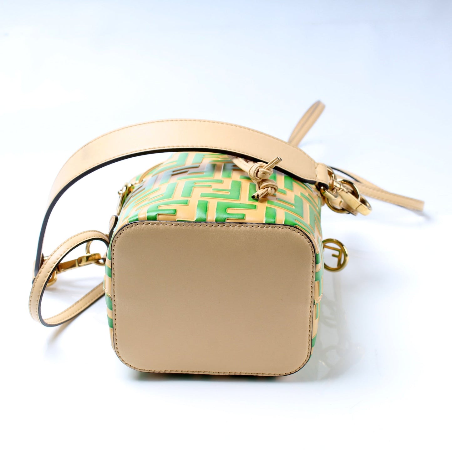 Fendi 8Bs010 Mon Tresor Ff Bag Leather Mini Bucket Bucket Bag