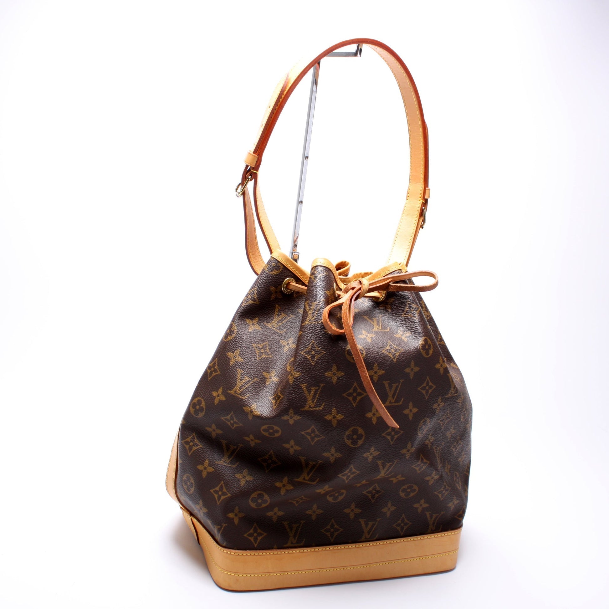 Louis Vuitton Noe Monogram Handbag Monogram 8