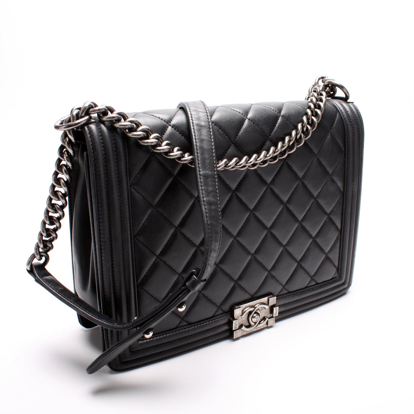 Chanel Boy Flap Lambskin 19M Handbag