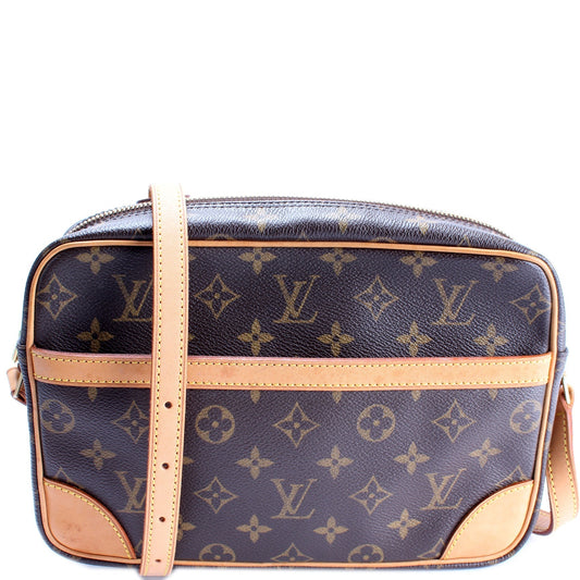 Louis Vuitton Trocadero 27 Monogram Handbag Monogram 2
