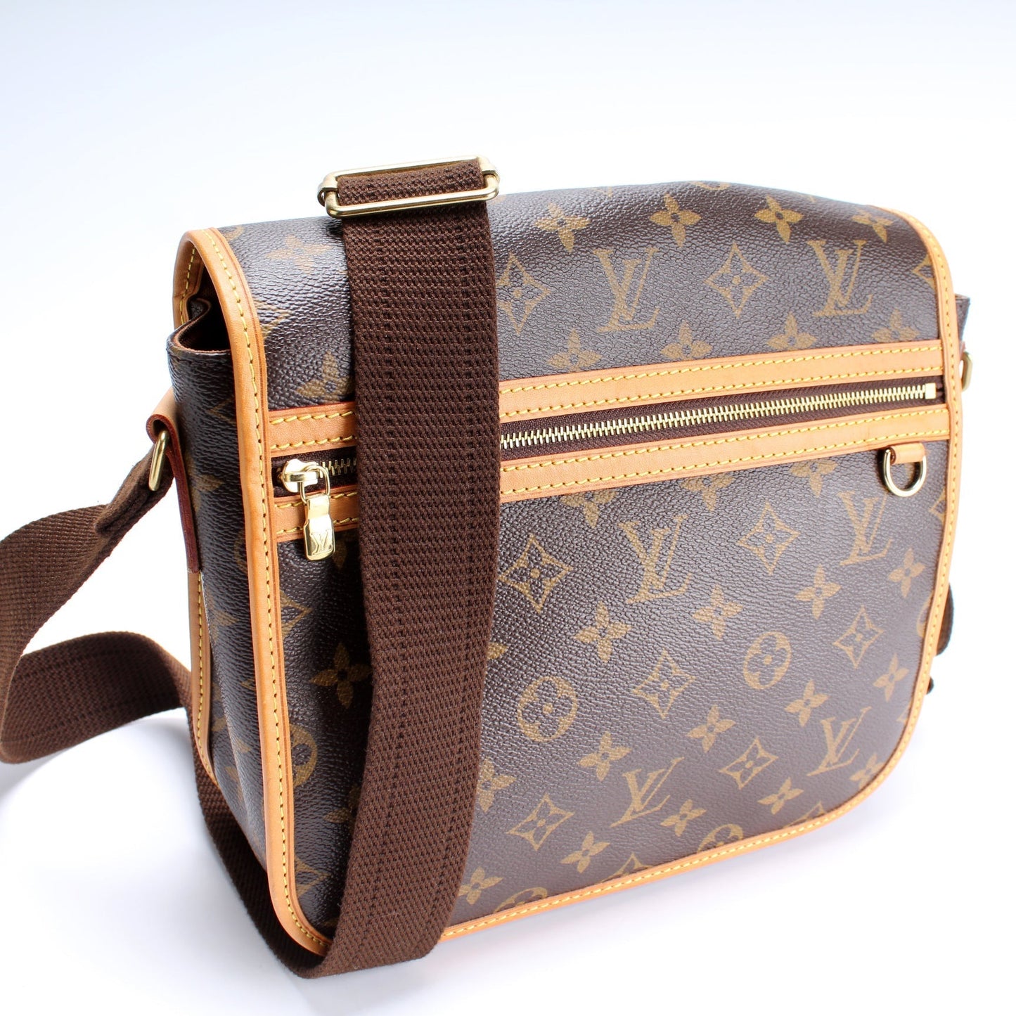 Louis Vuitton Bosphore Monogram Crossbody Bag Crossbody Monogram