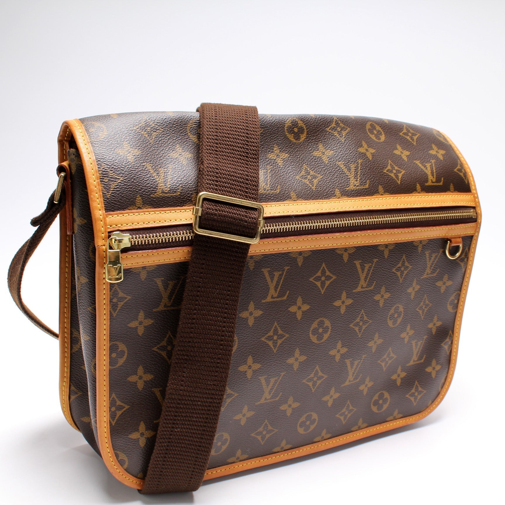 Louis Vuitton Bosphore Messenger GM Monogram Crossbody Bag Gm Monogram