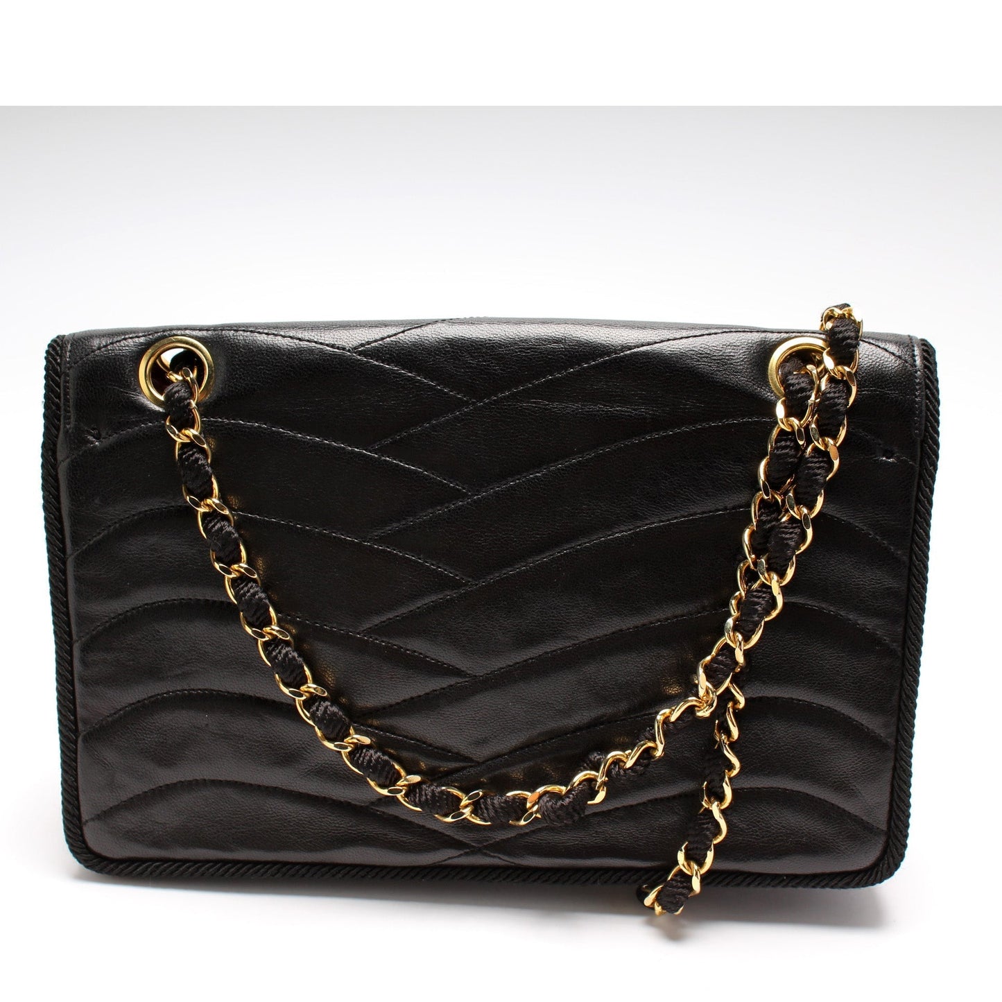 Chanel Scallop Quilted Flap Lambskin Handbag
